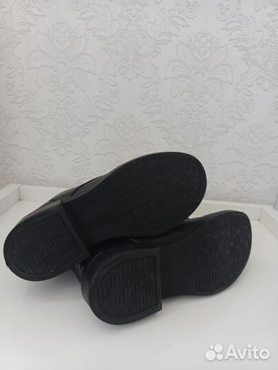 Ботинки женские демисезонные натуральная кожа 36