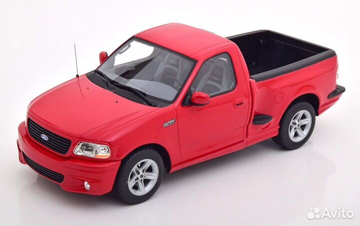 1/18 2003 Ford F-150 SVT Lightning DNA