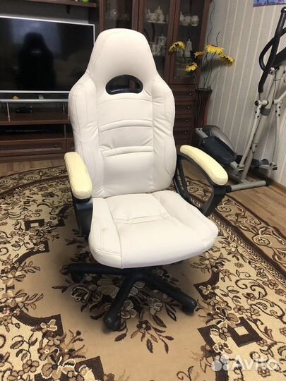 Офисное кресло руководителя бу кожаное