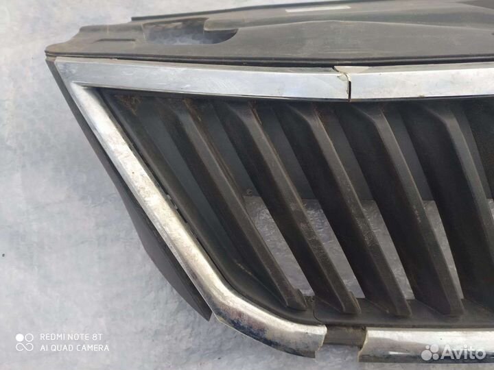 Решетка радиатора skoda rapid