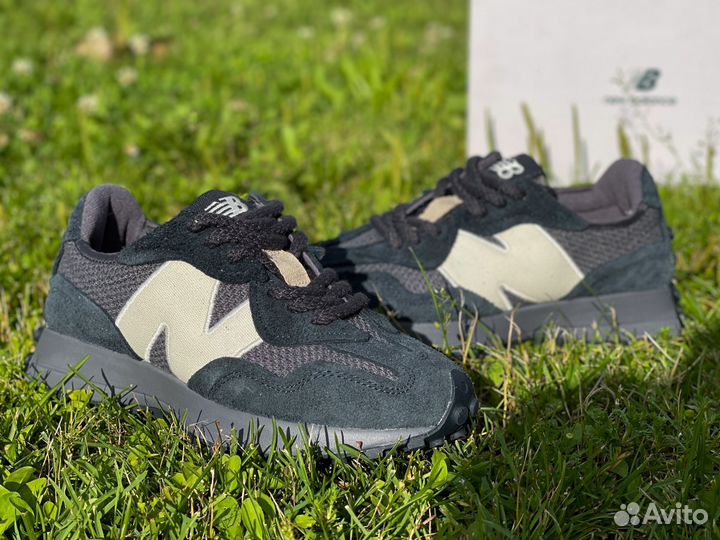 New Balance 327 Black Purple