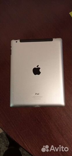 Планшет apple iPad 4 32 Gb LTE продам или обмен