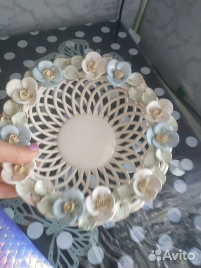 Фарфоровое блюдо