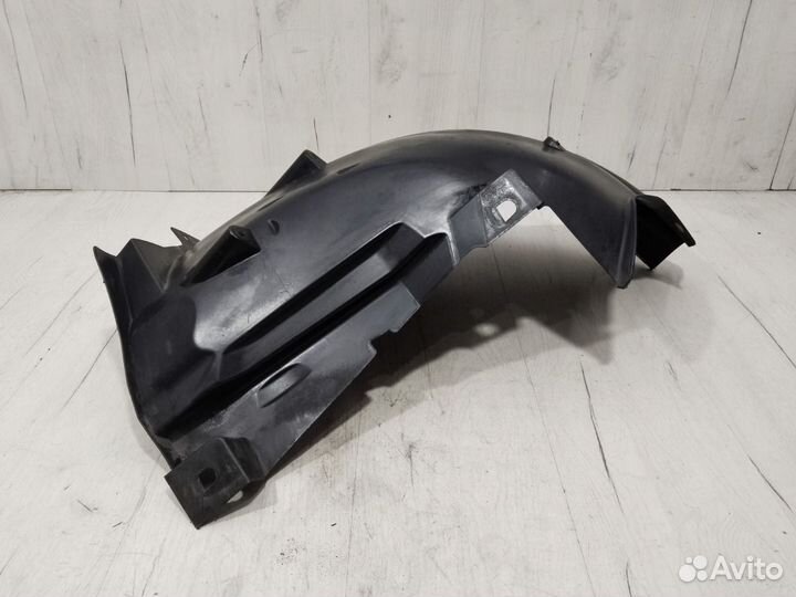 Подкрылок передний правый Renault Captur VF12 H5F