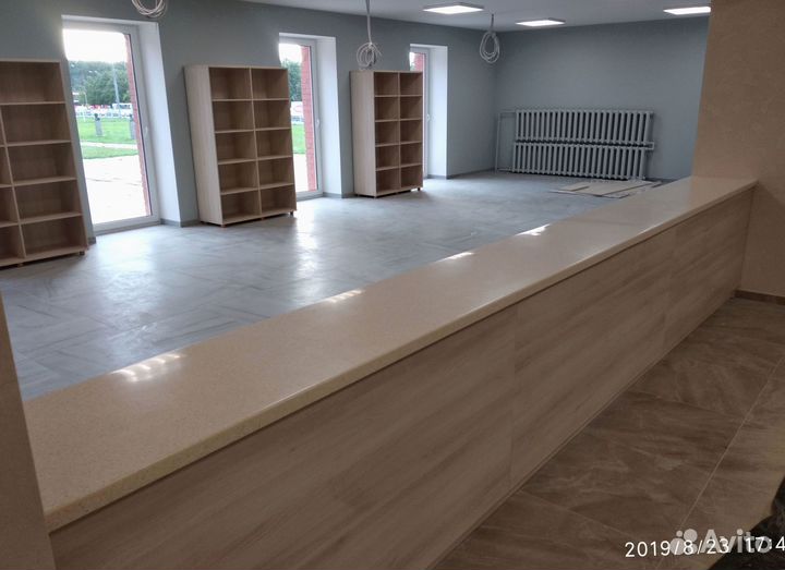 Ресепшен из искуственного камня