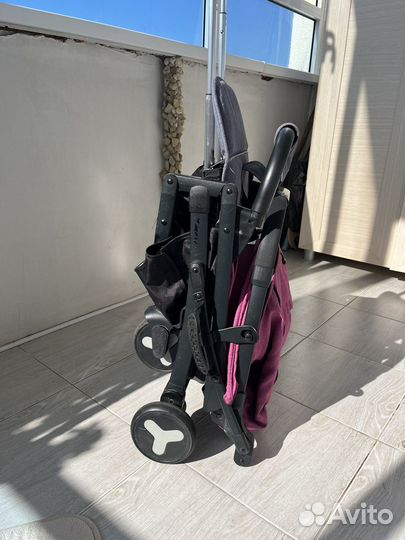 Прогулочная коляска складная Geburg