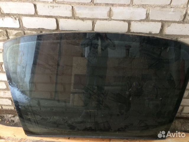 Заднее стекло bmwx5