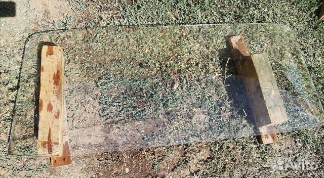 Стекло заднее ваз 2101, 2103, 2106 / СССР