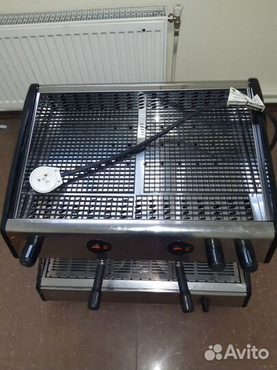 Кофемашина рожковая профессиональная