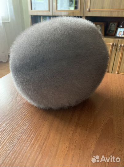 Шапка берет норковый