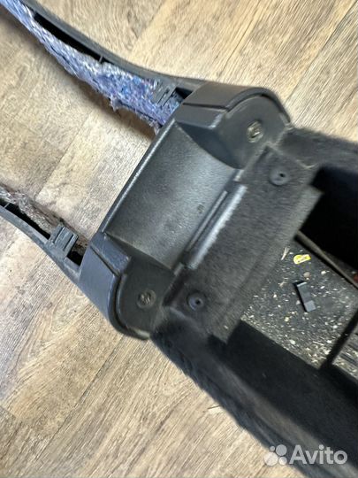 Chevrolet blazer s15 подлокотник