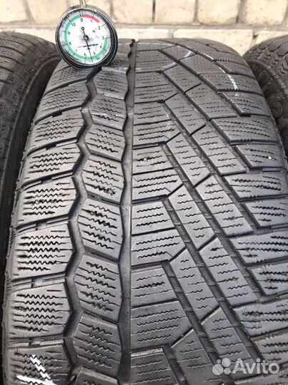 Continental ContiVikingContact 5 215/55 R17 98T