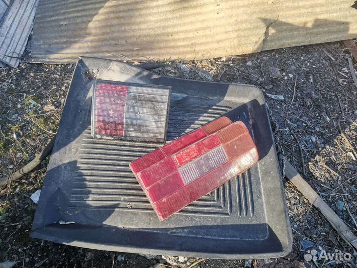 Зад прав фонарь 2110, зад прав фонарь 2106