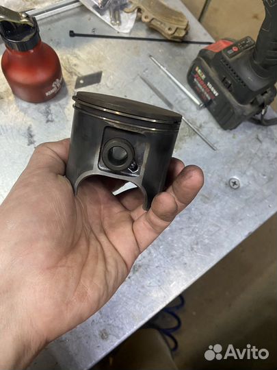 Поршень BRP rotax 550