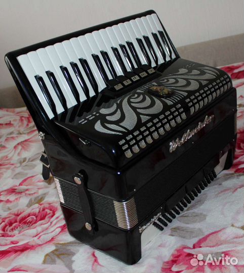 Аккордеон Weltmeister Caprice 3/4 в отличном сост