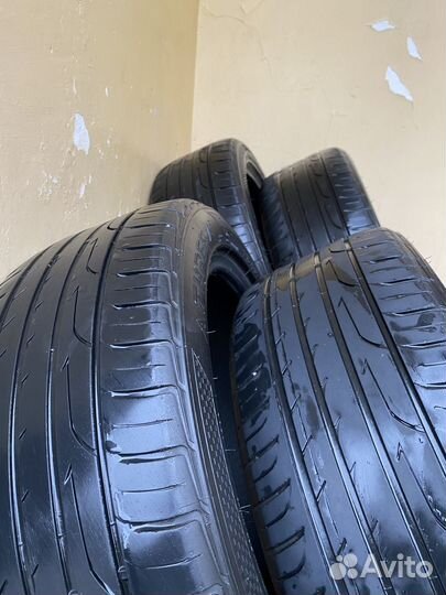 Three-A P606 215/50 R17 100R