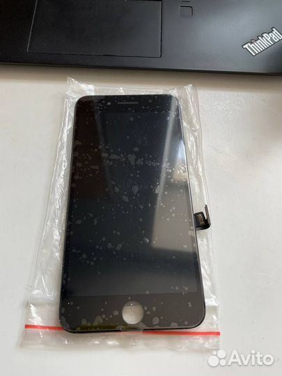 Экран iPhone 8 Plus черный