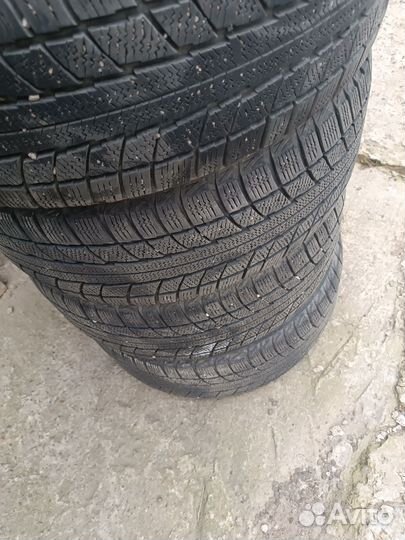 Triangle TR777 215/55 R17