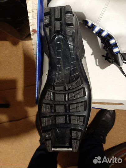 Лыжные ботинки