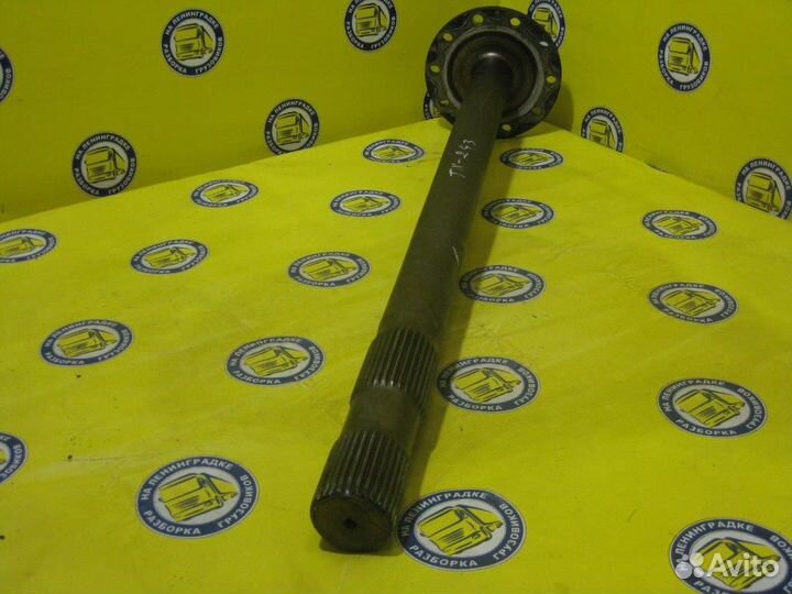 Полуось с блокировкой 81355020147 986 мм, 31 зуб M