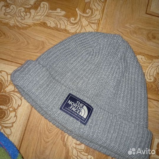 Мужская шапка tnf