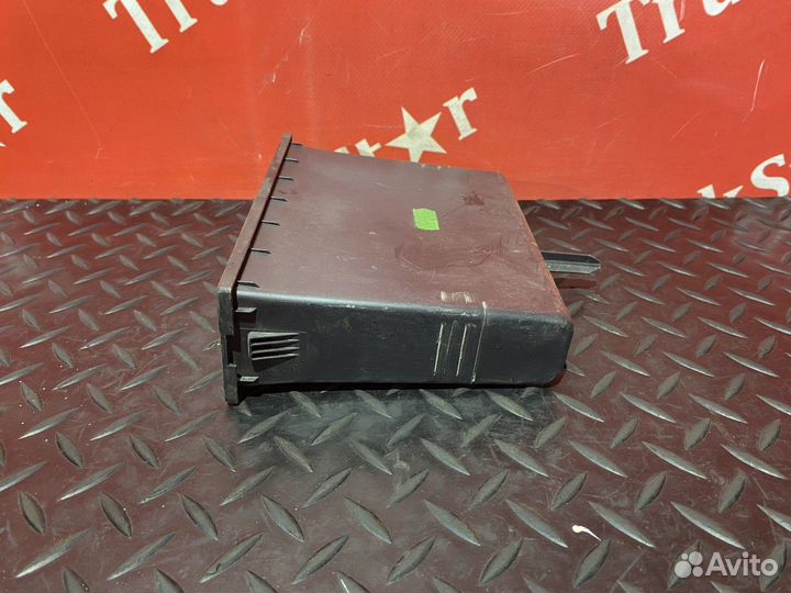 Карман панели приборов 2018 год. Daf XF106