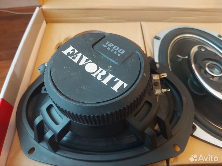 Музыкальные колонки Favorit 1200wat