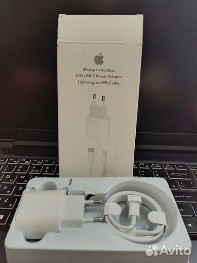 Зарядка на iPhone 20w Lightning