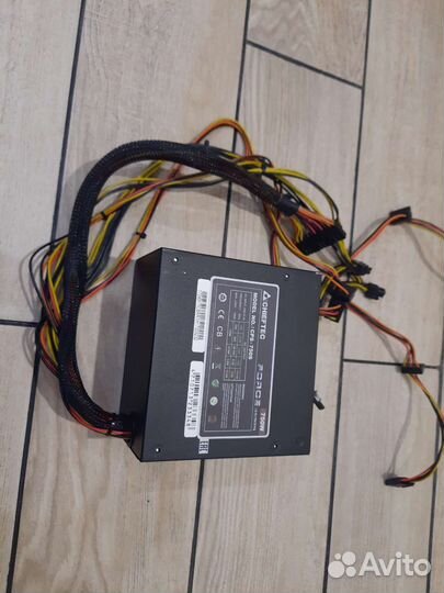Блок питания Chieftec 750w