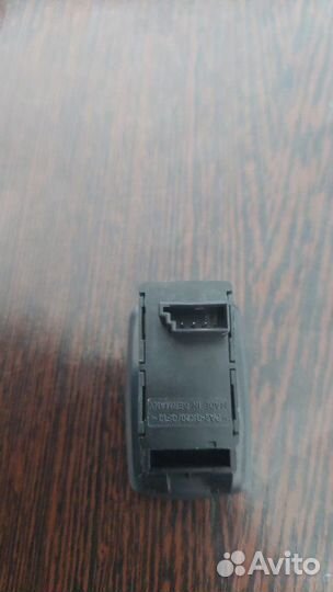 Кнопка стеклоподъемника Bmw X5 4.8I E70 N62N 4.8I