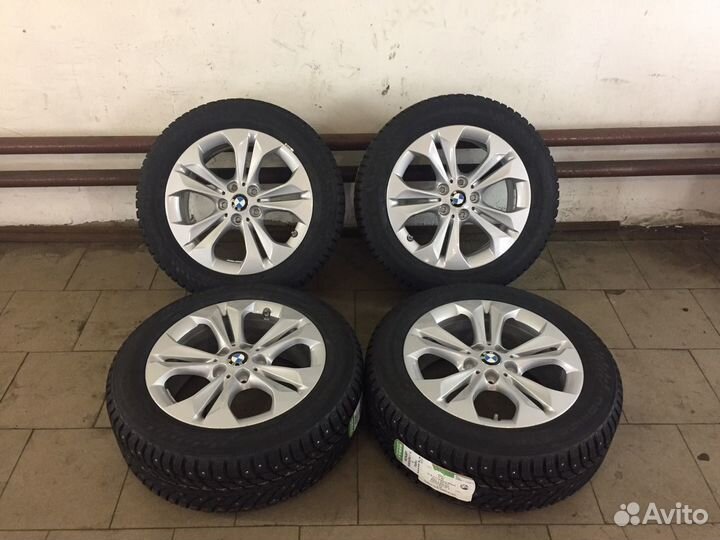 R17 Nokian Tyres Hakkapeliitta 9 SUV 225/55, PCD 5x112 DIA 66.6
