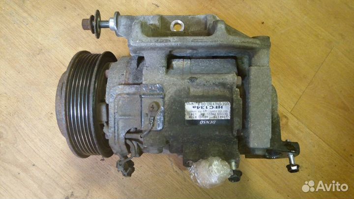 Компрессор кондиционера Subaru Tribeca 3.6 2008г