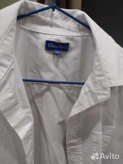 Продаю рубашки в школу