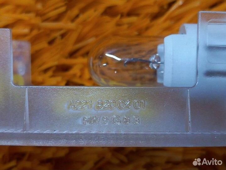 Плафон освещения передний правый Mercedes-Benz