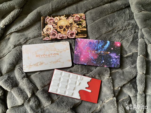 Палетки теней revolution