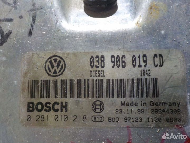 Блок управления двигателем Фольксваген Пассат Б5