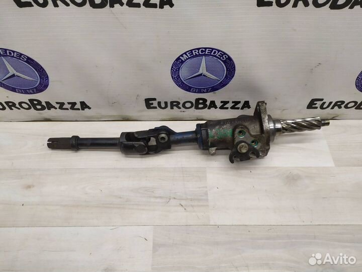 Вал рулевой рейки Mercedes W251