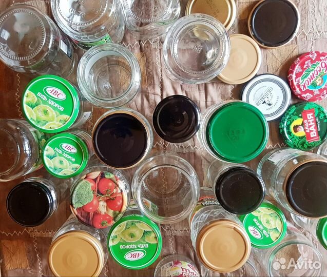 Хозяйственные стеклянные банки