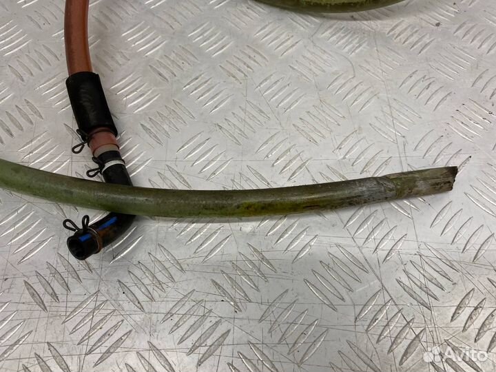 Б/У Трубка люка Toyota Town Ace Noah CR50 3CTE