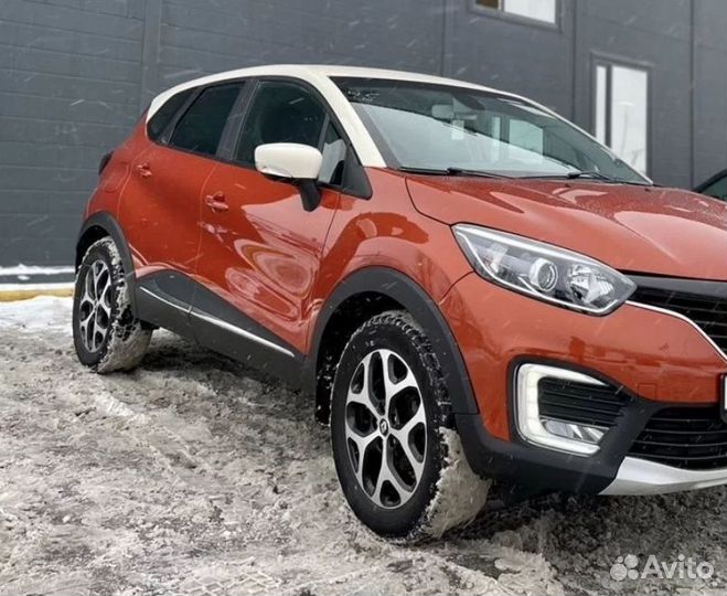 Renault Kaptur 2.0 МТ, 2017, битый, 93 000 км
