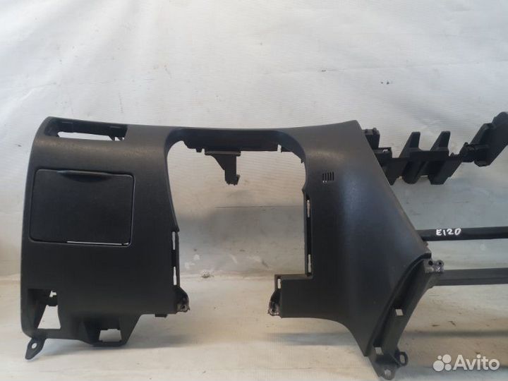 Торпедо Toyota Corolla 120 ZZE121L 2005