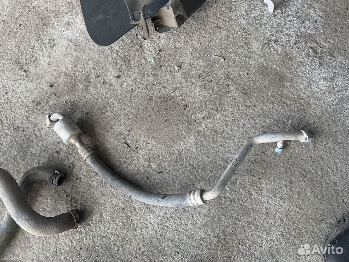 Трубка кондиционера Рено флюенс Меган 3