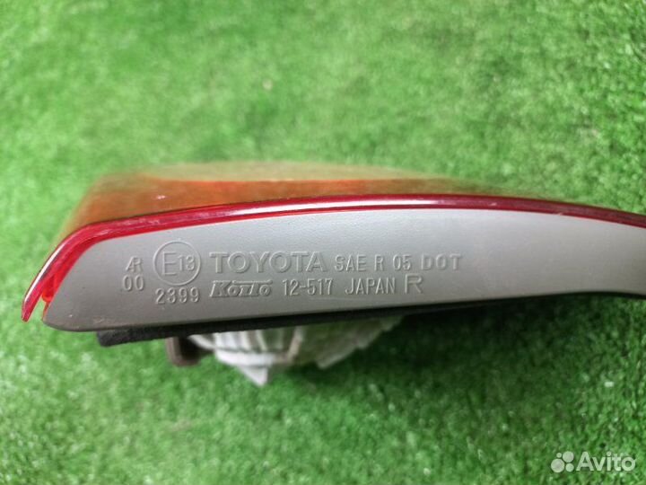 Фонарь правый Toyota Corolla ZRE151 1zrfe 2008