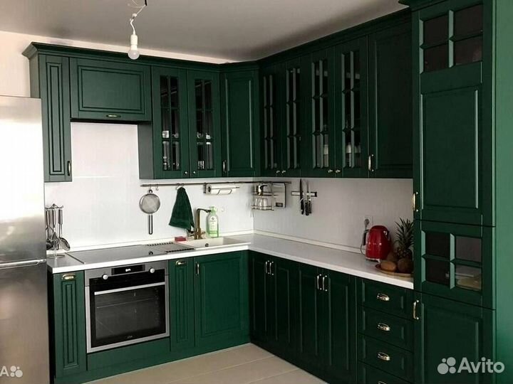 Угловая кухня. Кухонный гарнитур на заказ