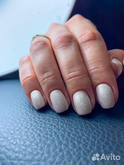 Маникюр и педикюр