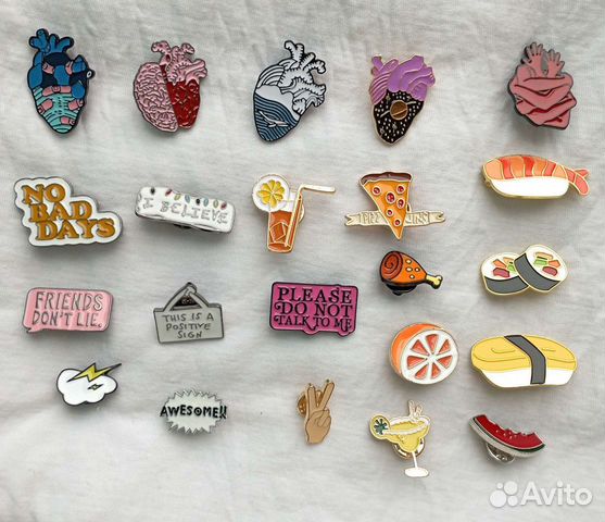 Pines, значки новые металлические