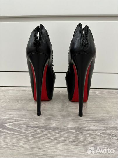 Ботильоны Christian Louboutin, 36 размер