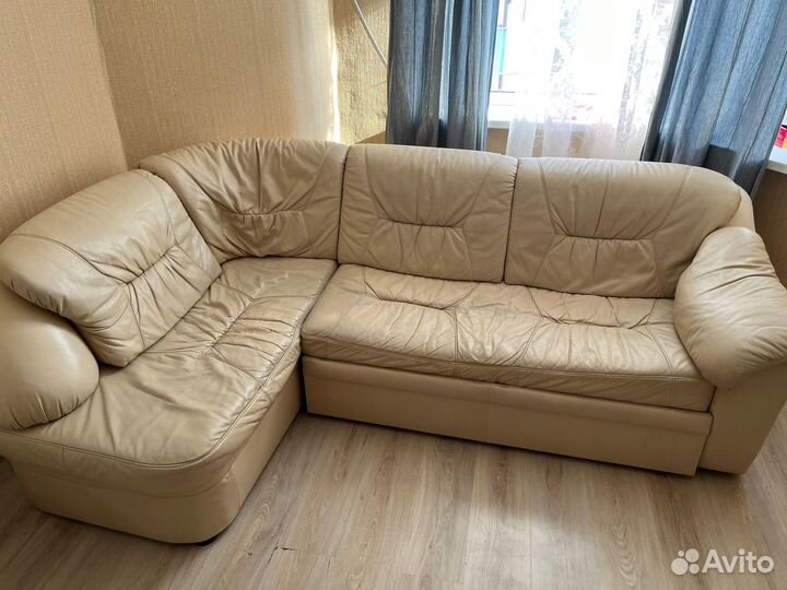 Угловой кожаный диван из натуральной кожи бу
