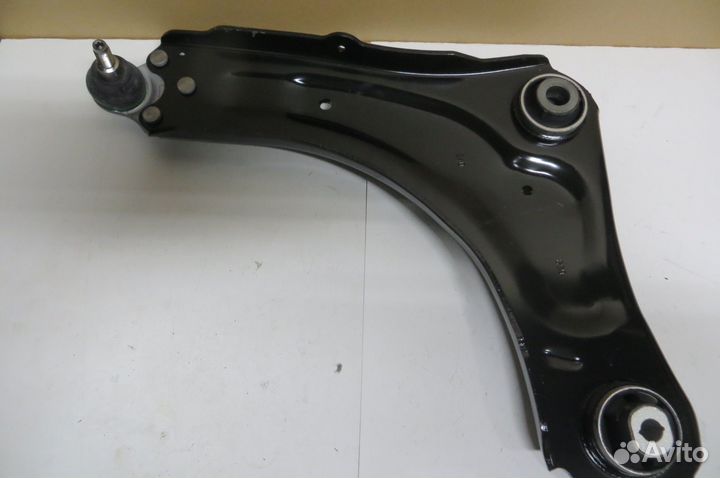 Renault 545018194R рычаг подвески пер лев (мет)