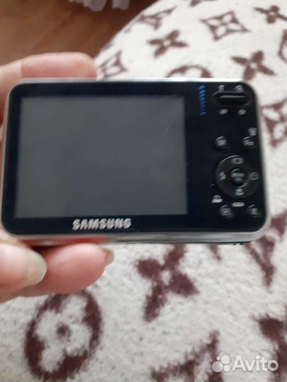 Фотоапарат самсунг мини размер5х9мало пользованый